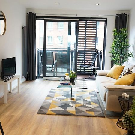 Perfectly Located Stunning Apartment Londra Esterno foto