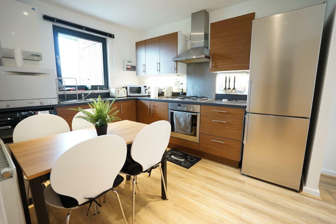 Perfectly Located Stunning Apartment Londra Esterno foto
