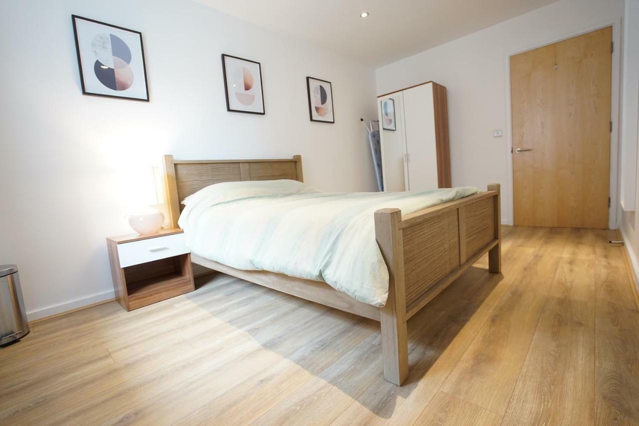 Perfectly Located Stunning Apartment Londra Esterno foto